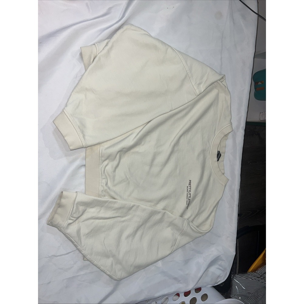 Pretty Little Things ‎  Cream Cropped Sweatshirt Size Xl  So Cute 258